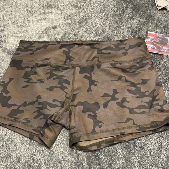 Born Primitive Double Take Booty shorts - Picture 1 of 3